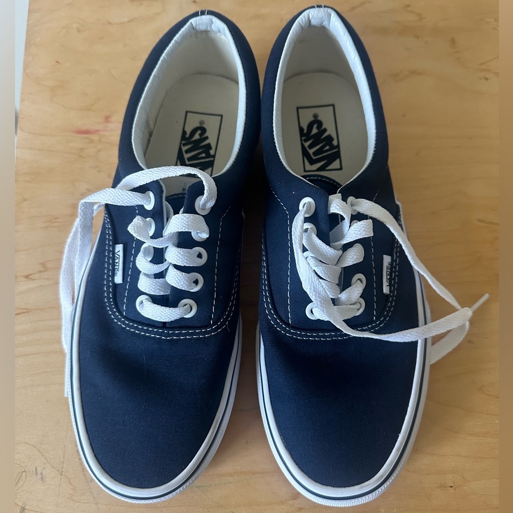 Men’s navy blue vans size 7.5